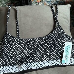 Freshwater swimsuit top